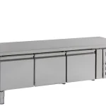 REFRIGERATED COUNTER HEIGHT 650 3 DOORS
