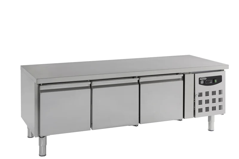REFRIGERATED COUNTER HEIGHT 650 3 DOORS