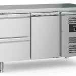 700 REFRIGERATED COUNTER 1 DOOR AND 2 DRAWERS WITH ADJUSTABLE FEET