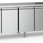 600 REFRIGERATED COUNTER 4 DOORS